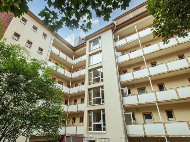 2 Zi. Wohnung mit Wintergarten im Herzen von Erfurt! Vermietet und Provisionsfrei