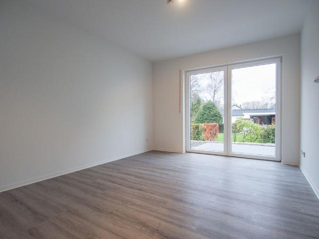 2 Zim. Studentenwohnung im Erdgeschoss mit Terrasse inkl. WLAN, Küche etc