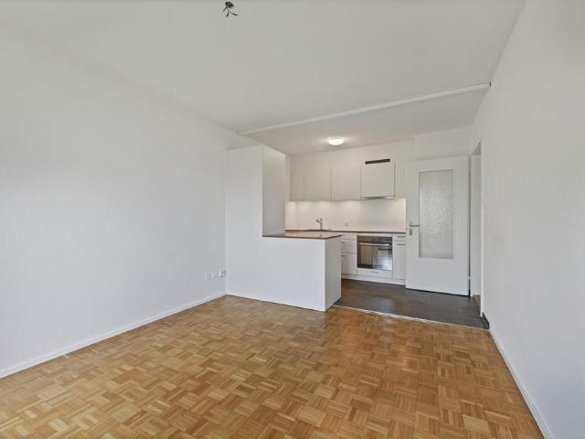 2 Zimmer, 43 m², 1. Stock