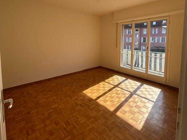 2 Zimmer, 43 m², 2. Stock