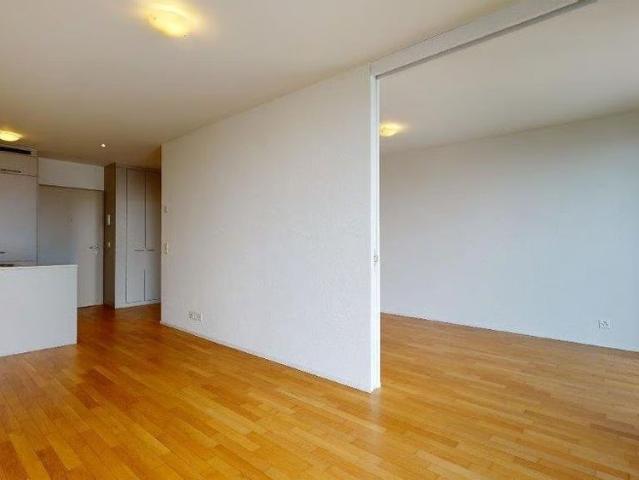 2 Zimmer, 43 m², 5. Stock