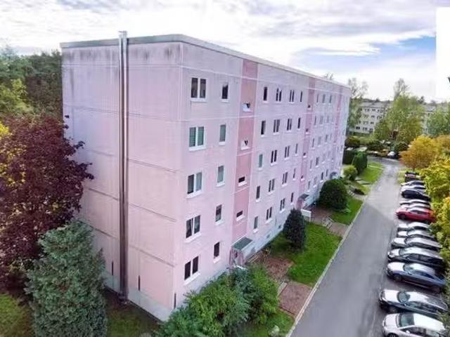 2 Zimmer 41 m² 227 € Kaltmiete Wohnungen in Bernsdorf