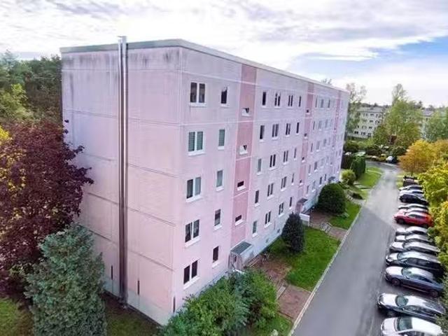 2 Zimmer 41 m² 235 € Kaltmiete Wohnungen in Bernsdorf