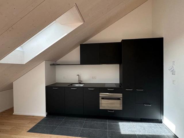 2 Zimmer, 42 m², 1. Stock