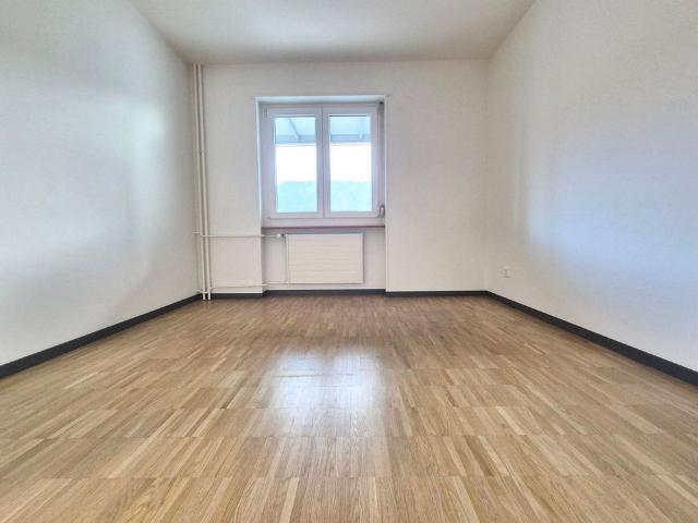 2 Zimmer, 42 m², 2. Stock
