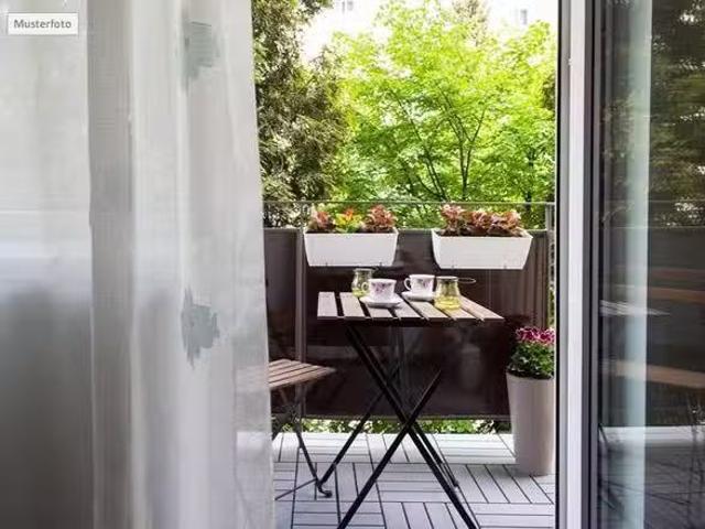 2 Zimmer 47 m² 12.200 € Kaufpreis Wohnungen in Saalburg E.