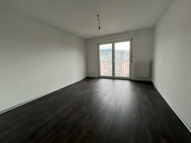 2 Zimmer, 47 m², 1. Stock
