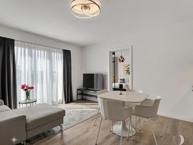 2 Zimmer, 47 m², 1. Stock