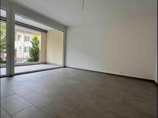 2 Zimmer, 47 m², 1. Stock