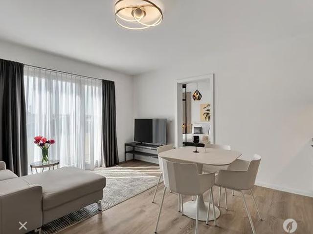 2 Zimmer, 47 m², 1. Stock