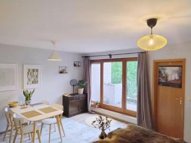 2 Zimmer 47 m² 564 € Kaltmiete Wohnungen in Reutlingen