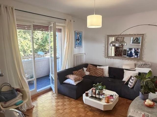 2 Zimmer, 45 m², 1. Stock