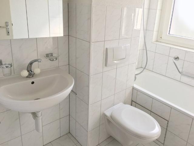 2 Zimmer, 45 m², 1. Stock