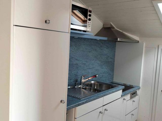 2 Zimmer, 45 m², 1. Stock