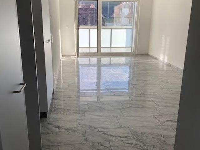 2 Zimmer, 45 m², 1. Stock