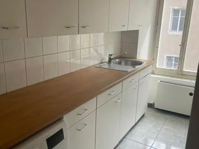2 Zimmer, 45 m², 2. Stock