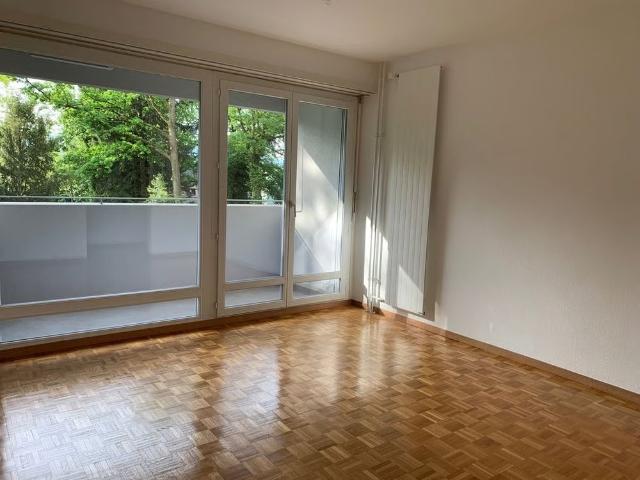 2 Zimmer, 46 m², 1. Stock