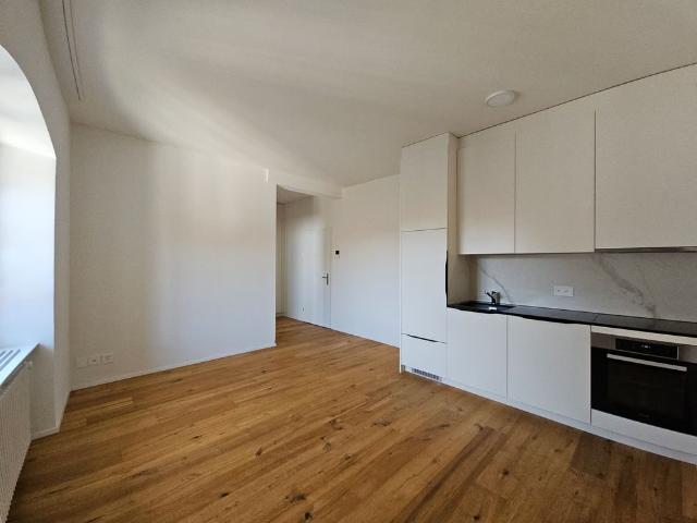 2 Zimmer, 46 m², 2. Stock
