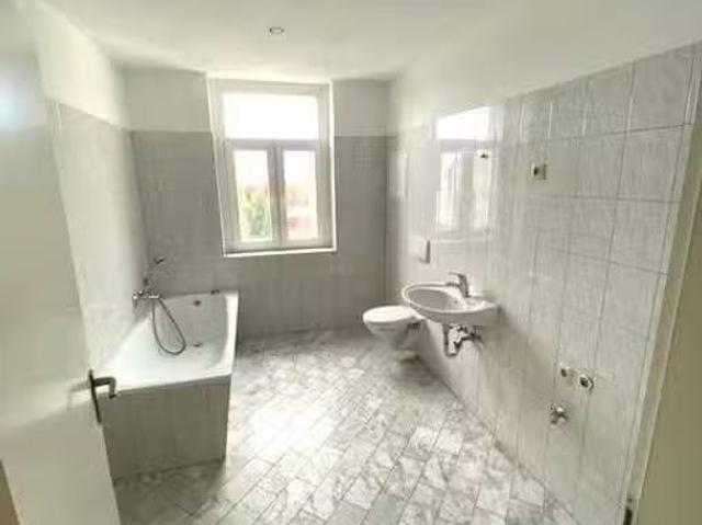 2 Zimmer 46 m² 330 € Kaltmiete Wohnungen in Magdeburg