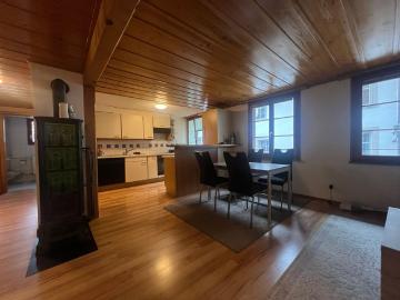 2 Zimmer, 48 m², 1. Stock