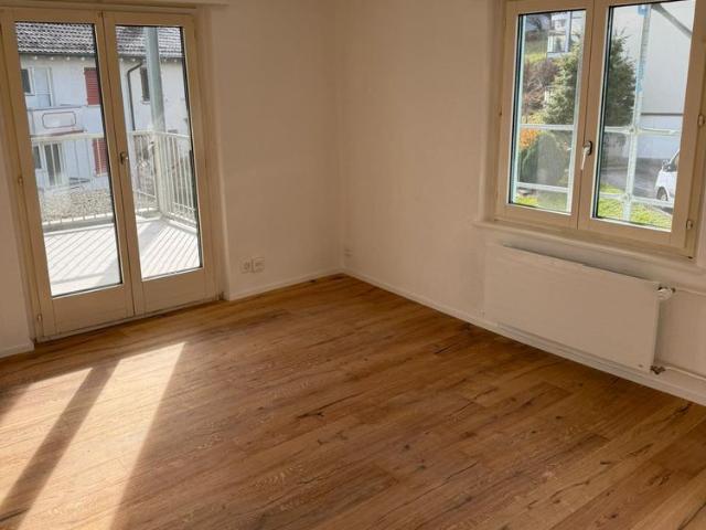 2 Zimmer, 48 m², 1. Stock