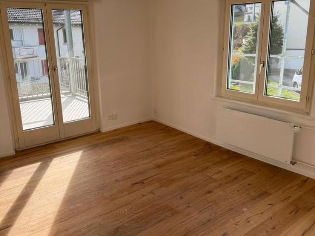 2 Zimmer, 48 m², 1. Stock