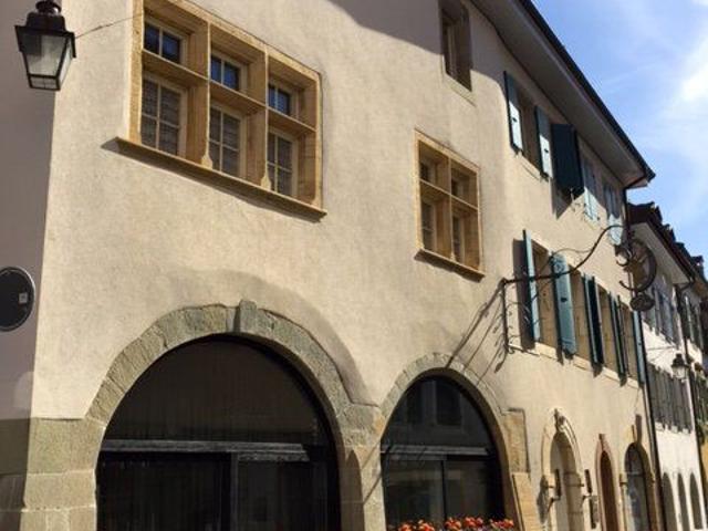 2 Zimmer, 48 m², 2. Stock