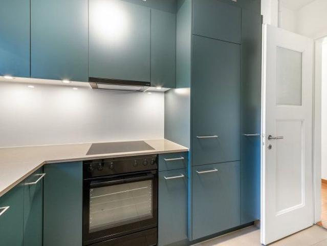2 Zimmer, 48 m², 2. Stock