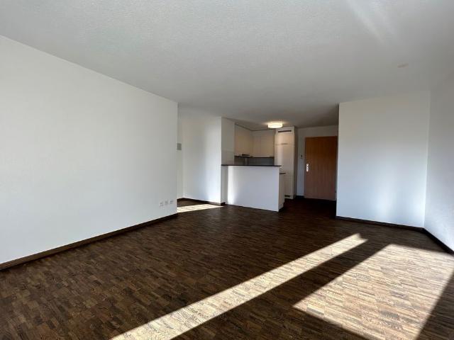 2 Zimmer, 49 m², 1. Stock