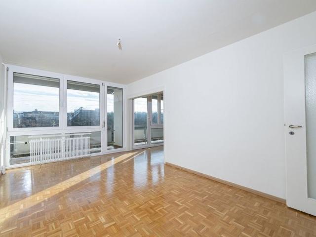 2 Zimmer, 49 m², 2. Stock
