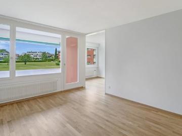 2 Zimmer, 49 m², 2. Stock