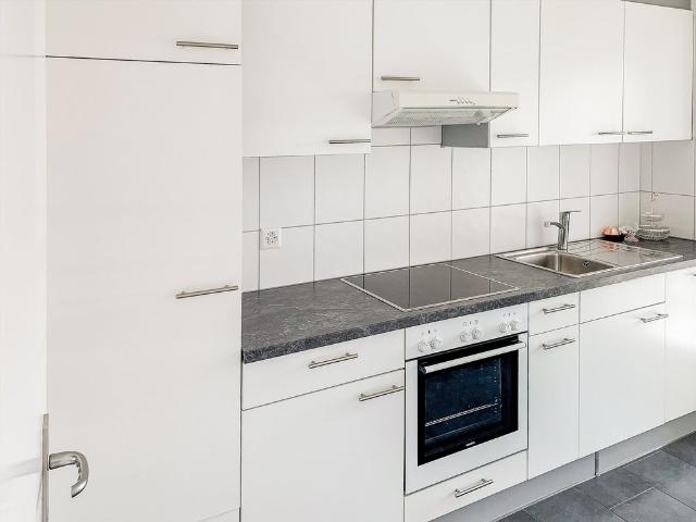 2 Zimmer, 49 m², 4. Stock