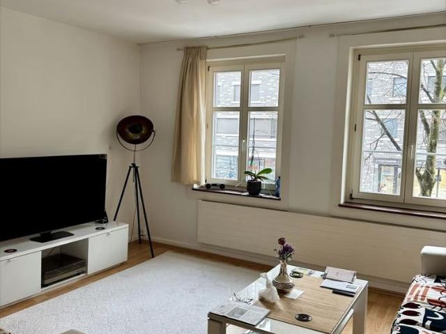2 Zimmer, 50 m², 1. Stock