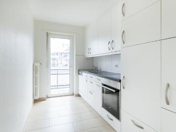 2 Zimmer, 50 m², 1. Stock