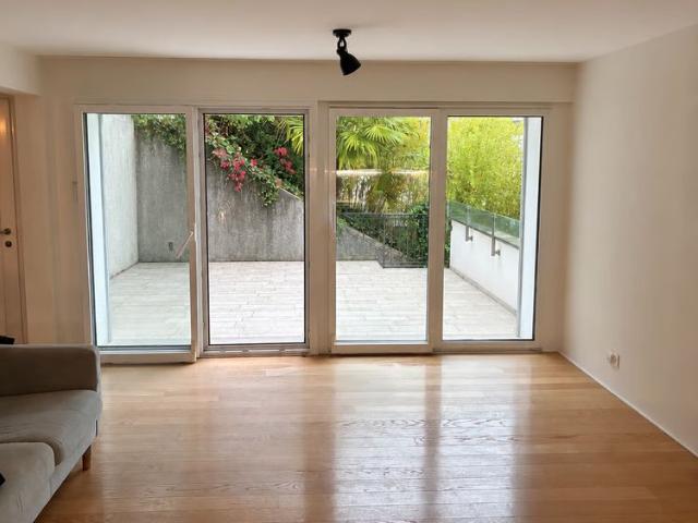2 Zimmer, 50 m², 1. Stock