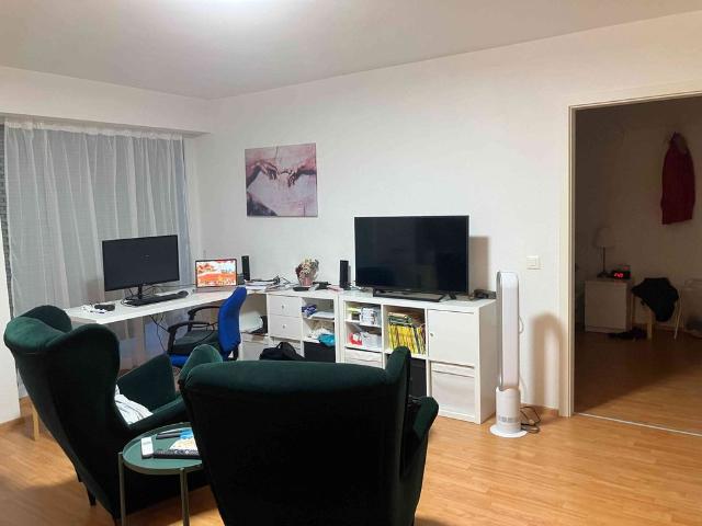 2 Zimmer, 50 m², 1. Stock