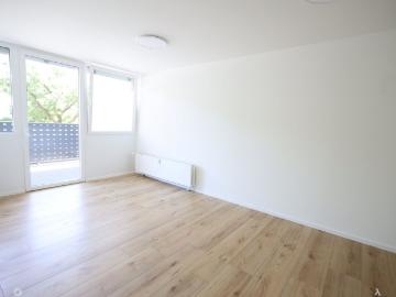 2 Zimmer, 50 m², 1. Stock