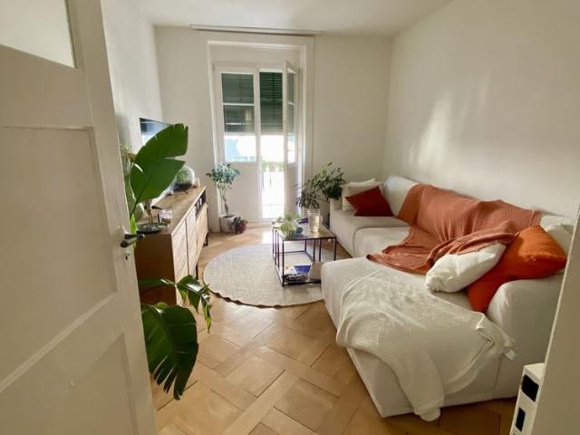 2 Zimmer, 50 m², 2. Stock