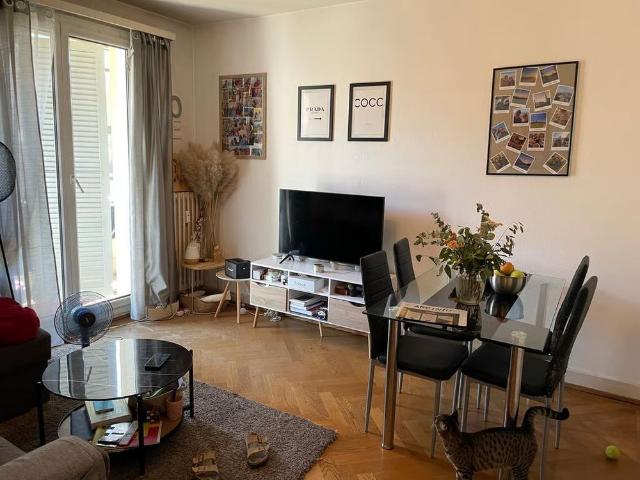 2 Zimmer, 50 m², 2. Stock