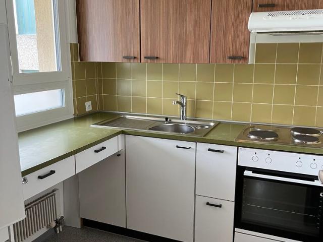 2 Zimmer, 50 m², 2. Stock