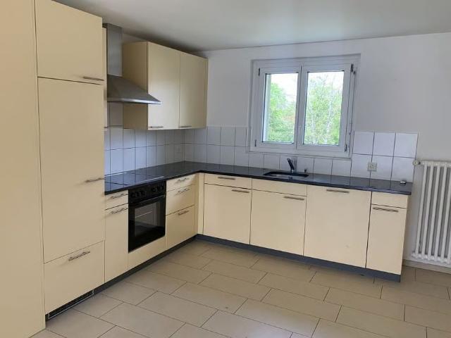 2 Zimmer, 50 m², 2. Stock
