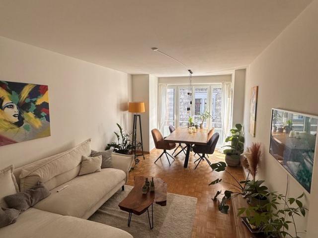 2 Zimmer, 50 m², 2. Stock