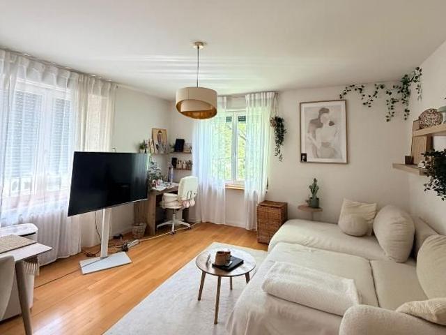 2 Zimmer, 50 m², 2. Stock