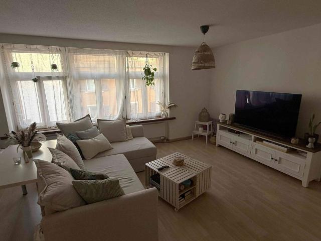 2 Zimmer, 50 m², 4. Stock