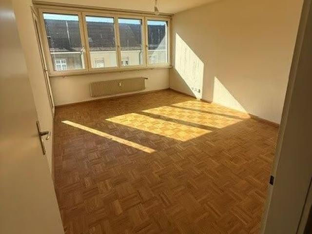 2 Zimmer, 50 m², 4. Stock