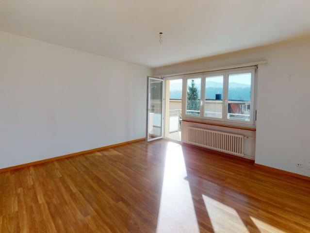 2 Zimmer, 51 m², 1. Stock