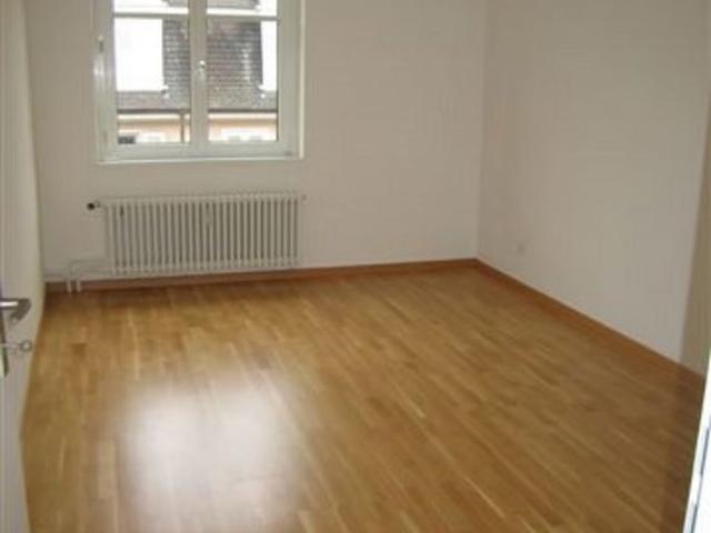 2 Zimmer, 51 m², 1. Stock