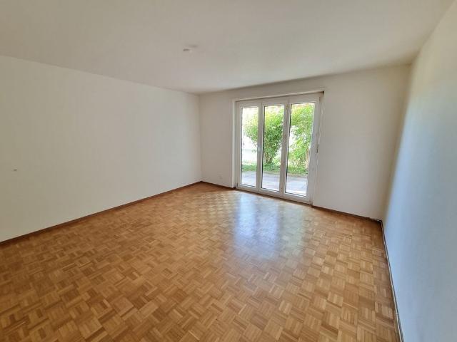 2 Zimmer, 52 m², 1. Stock
