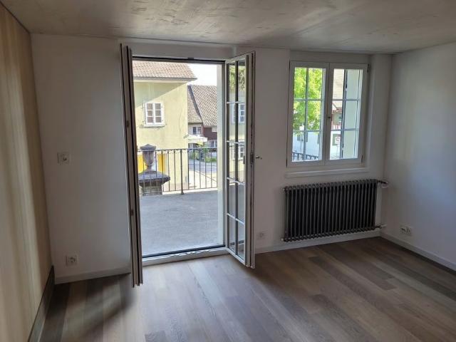 2 Zimmer, 52 m², 1. Stock