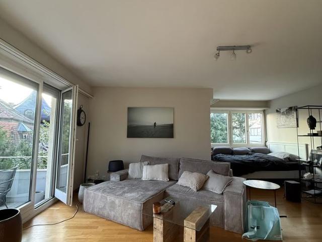 2 Zimmer, 52 m², 2. Stock